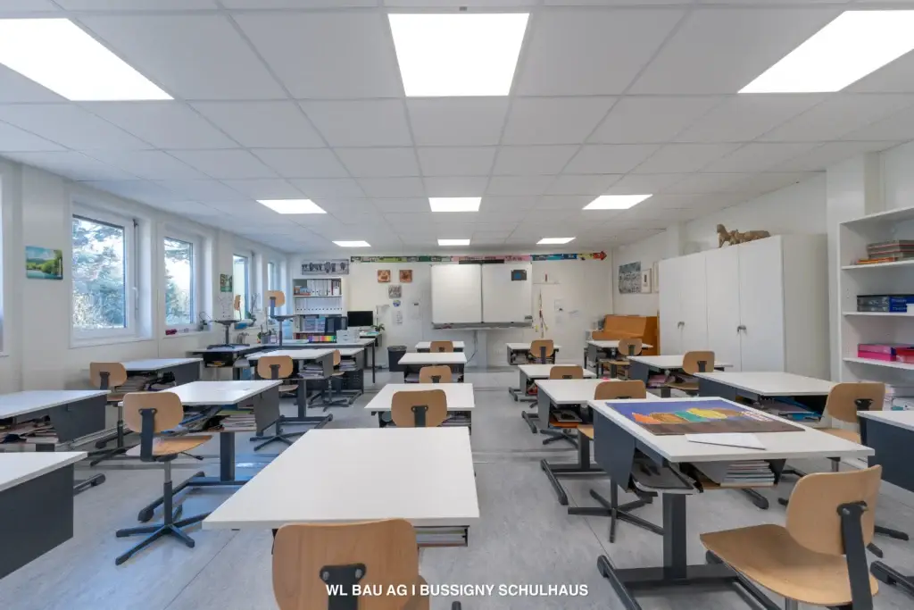 Schulzimmer-Schulcontainer-Schulhaus-Pully
