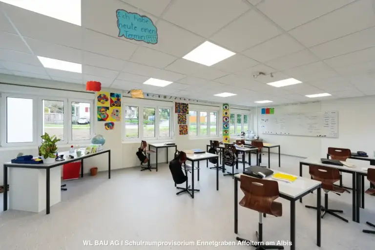 Klassenraum-Schulcontainer-Container-Ennetgraben