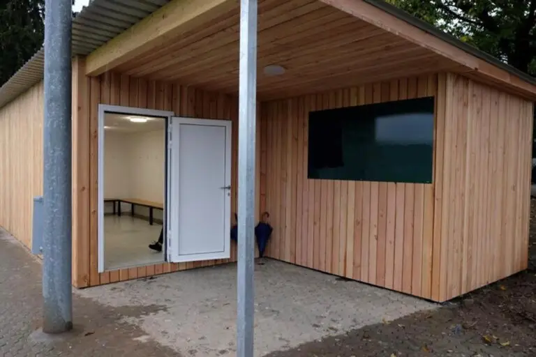 Garderobe FC Emmen_2