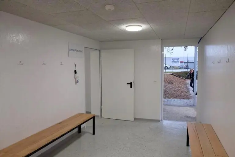 Garderobe FC Emmen_3