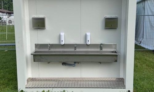 20' Damen und Herren (7). stirnseite