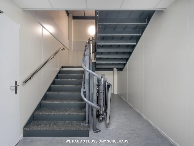 Foto-Innentreppen-Container