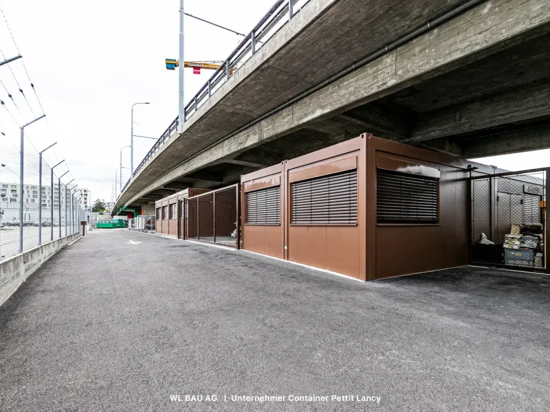 Container-Baustelle-Bueroraeume-Unternehmer-Pettit-Lancy
